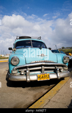 Vecchio American Plymouth auto in Havana, Cuba Foto Stock