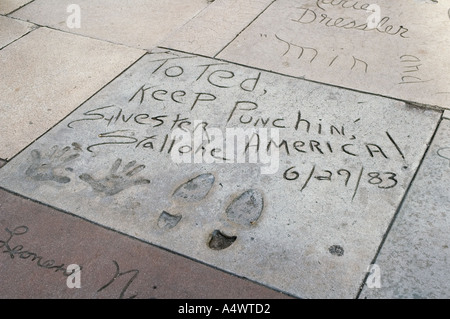 Sylvester Stallone s a mano e a pedale stampe ant Mann s Chinese Theatre Hollywood Boulevard Los Angeles California USA Foto Stock