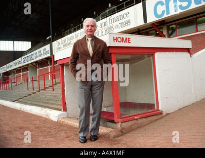 Sir Stanley Matthews leggendario calciatore raffigurato a Stoke City il Victoria massa.foto scattata nel 1990. Foto Stock