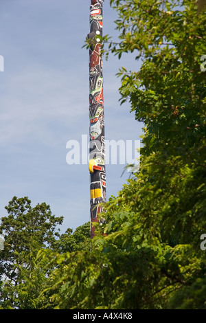 Più alto del Totem Pole nel mondo - 1956, Beacon Hill park, Victoria, Isola di Vancouver, British Columbia, Canada Foto Stock