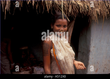 Donna tribale del distretto di Koraput Orissa India Foto Stock