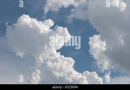 nuvole e cielo Foto Stock