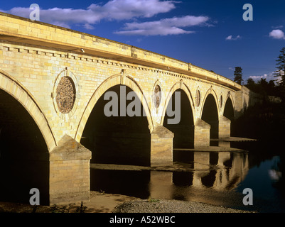 COLDSTREAM BRIDGE 1766 oltre il fiume Tweed. Coldstream Scottish Borders Scotland Regno Unito Gran Bretagna Foto Stock