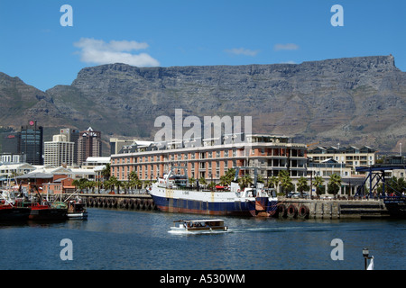 La Table Mountain e il lungomare di Città del Capo Sud Africa RSA Foto Stock