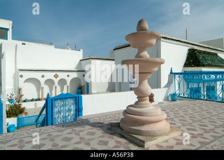 Terrazza sul tetto, Sidi Bou Said, vicino a Tunisi, Tunisia Foto Stock