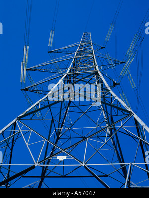 Rete Nazionale di energia elettrica ad alta tensione pilone, REGNO UNITO Foto Stock
