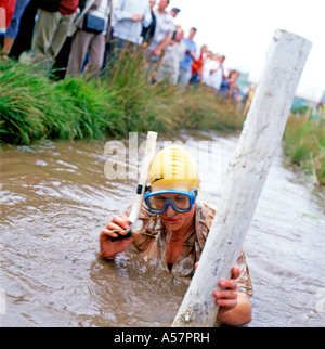 Il mondo Bog Snorkelling campionati è tenuto annualmente in una metà del Galles torbiera in Waen Rhydd, Llanwrtyd Wells, Powys, Wales, Regno Unito KATHY DEWITT Foto Stock