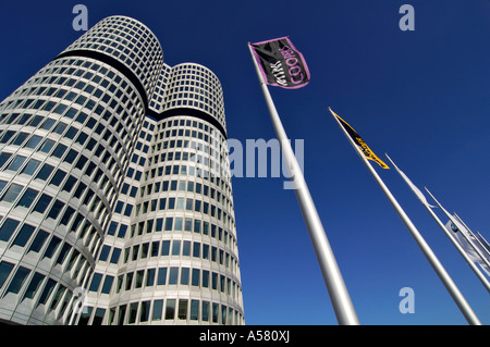 La sede centrale della BMW di Monaco di Baviera, Germania Foto Stock