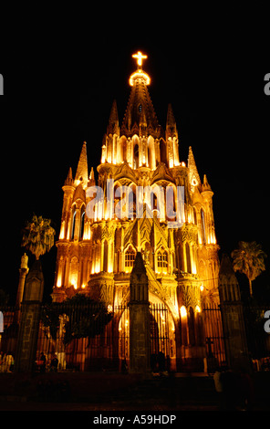 La Parroquia di notte, San Miguel De Allende, Messico Foto Stock