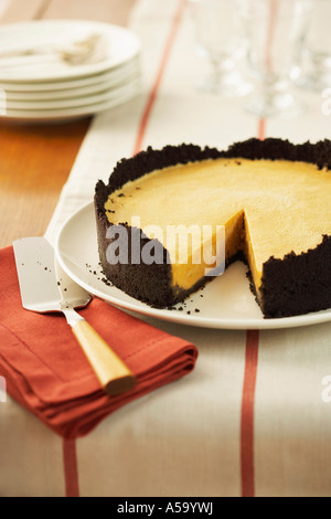 Cheesecake su tavola Foto Stock