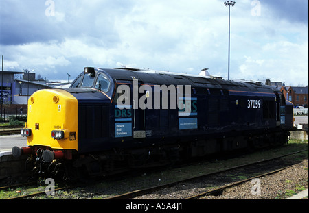Dirigere i servizi ferroviari classe 37 locomotiva, Norwich Norfolk, Regno Unito. Foto Stock