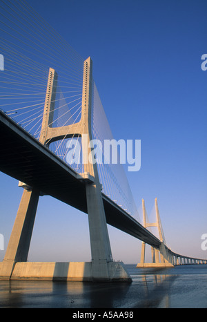 Dal ponte Vasco da Gama, Lisbona, Portogallo Foto Stock
