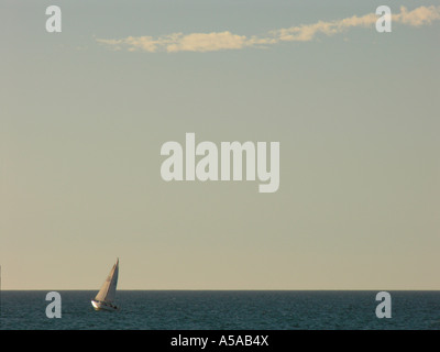 Sailing yacht in mare aperto Foto Stock