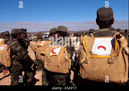 Il Polisario unità mediche alla popolazione del Sahara Refugee Camp di Tindouf Algeria Foto Stock