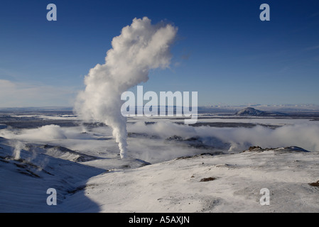 Fori, vapore geotermico, Namaskrad, Islanda Foto Stock