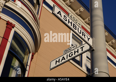 corner of Haight and Ashbury Streets San Francisco California Foto Stock