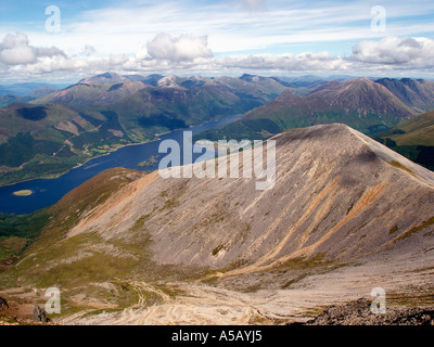 Loch Leven da Beinn un Bheithir sopra Ballachulish Foto Stock