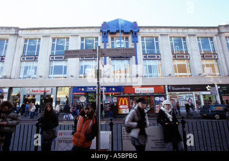 Una scena presso la popolare Camden town market in London REGNO UNITO Foto Stock
