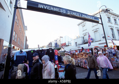 Una scena presso la popolare Camden town market in London REGNO UNITO Foto Stock