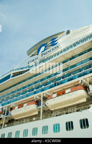 Princess Cruises Coral Princess al porto di Acapulco Foto Stock