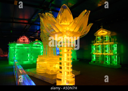 Sculture di ghiaccio al Festival della scultura del ghiaccio e della neve di Harbin. Heilongjiang Provincia Cina Foto Stock