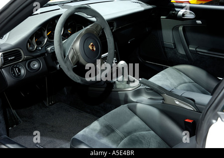 Interno di un 2007 Porsche 911 GT3 del 2007 a North American International Auto Show di Detroit Michigan STATI UNITI Foto Stock
