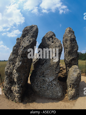 Whispering cavalieri di un gruppo permanente di pietra in un campo nei pressi di Rollright Stones Oxfordshire Foto Stock