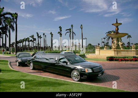 Il Breakers Hotel Palm Beach esterno di lusso tipica architettura giardino Palm tree happy sogno decorazione spazio holiday Foto Stock