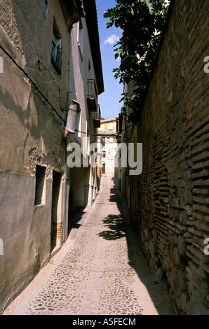 Strada stretta a Madrid Spagna Foto Stock