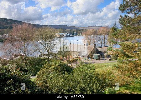 Caduto il piede paese parco lago Windermere Cumbria Foto Stock