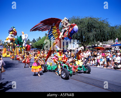 Sfilata di Carnevale a Disneyland in Anaheim California Foto Stock