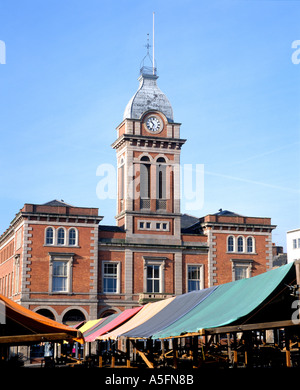 Chesterfields storico open air e di mercato Il mercato coperto nel Derbyshire Foto Stock