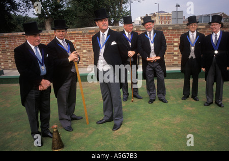 Cavalierato del vecchio Green bowling club Southampton Inghilterra HOMER SYKES Foto Stock