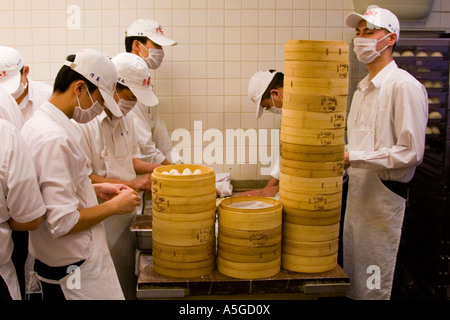 Xiaolongbao o maiale gnocco di incarto Dintaifung a Taipei Taiwan Foto Stock