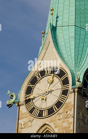 Zurigo, Svizzera. Il campanile della chiesa di Fraumuenster. Foto Stock