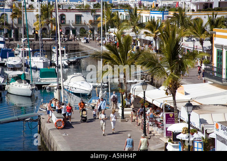 Il pittoresco e colorato a Puerto de Mogan in Gran Canaria nelle isole Canarie Foto Stock