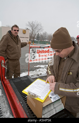 I lavoratori UPS campagna per un buon contratto Foto Stock