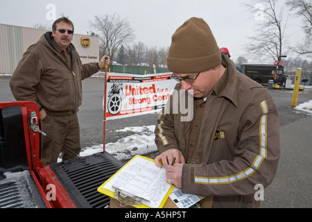 I lavoratori UPS campagna per un buon contratto Foto Stock