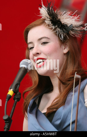 La Puppini sorelle in concerto a Swansea in Galles GB UK 2006 Foto Stock