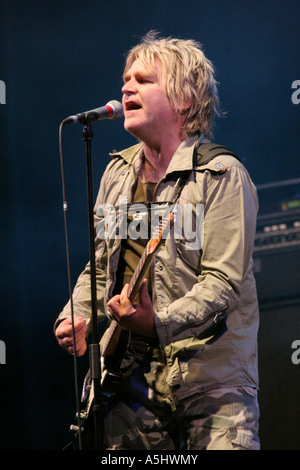 L'allarme in concerto a Cardiff Galles del Sud GB UK 2006 Foto Stock