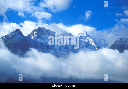 Alpi svizzere in estate da Brunig passano tra Lucerna e Interlaken Svizzera Europa UE Foto Stock