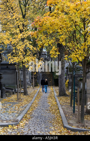 Cimitero di Père Lachaise nel automn. Parigi. La Francia. Foto Stock