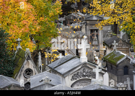 Cimitero di Père Lachaise nel automn. Parigi. La Francia. Foto Stock