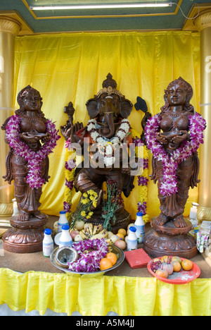 Santuario dedicato e decorato al culto del dio Ganesh, durante Thaipusam a Georgetown Penang Foto Stock