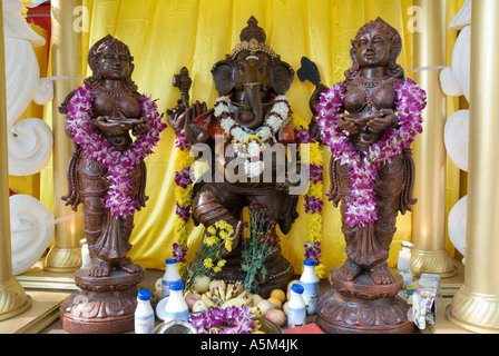 Santuario dedicato e decorato al culto del dio Ganesh, durante Thaipusam a Georgetown Penang Foto Stock