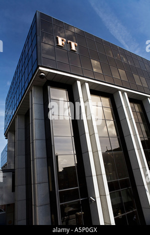 Financial Times FT giornale il quartier generale a Southwark Bridge London Foto Stock