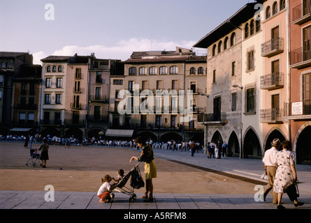 COSTA BRAVA Catalogna, Spagna. La piazza centrale della città di Vic. Foto Stock