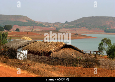 Tribali tradizionali diritti ereditari di terreni agricoli in Orissa è contestata da varie Indian organi di governo Foto Stock