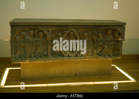 Dona Sancha sarcofago / figlia del re di Aragona Ramiro I Romanico / XII / San Salvador e chiesa di San Gines JACA Aragona Spagna Foto Stock