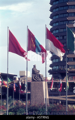 Statua di Jomo Kenyatta al Kenyatta International Conference Center Nairobi Kenya Foto Stock